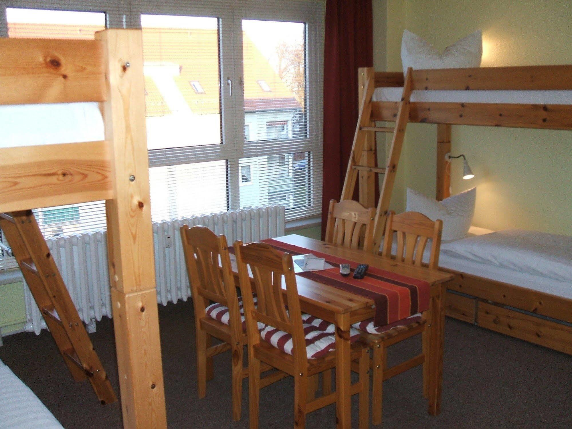 Hostel & Bistro Haus Der Horizonte Bad Doberan Εξωτερικό φωτογραφία